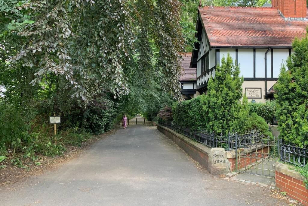 A Charming, Spacious 2 Bedroom Apartment In Lytham Lytham St Annes Exterior photo