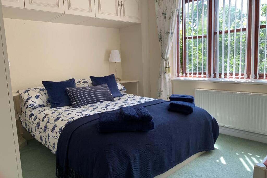 A Charming, Spacious 2 Bedroom Apartment In Lytham Lytham St Annes Exterior photo